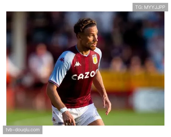 卡什失误送礼，维拉右后卫状态起伏成隐患