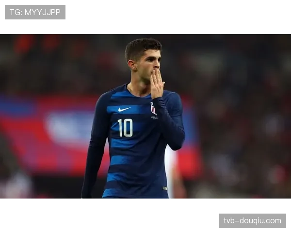 “官方:多特蒙德签下18岁捷克中场新星赫洛热克,合约至2030年”